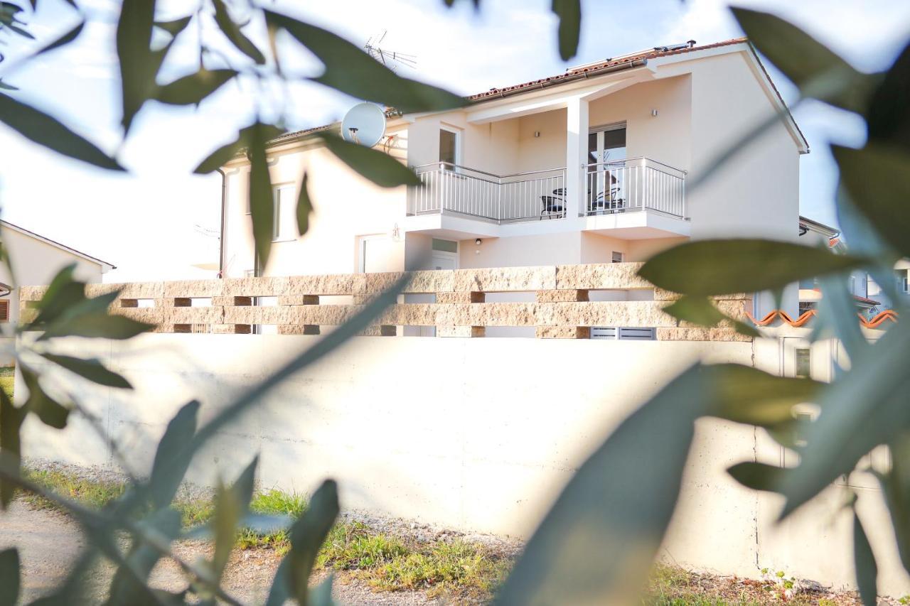 Karbonaca Apartments Фажана Экстерьер фото