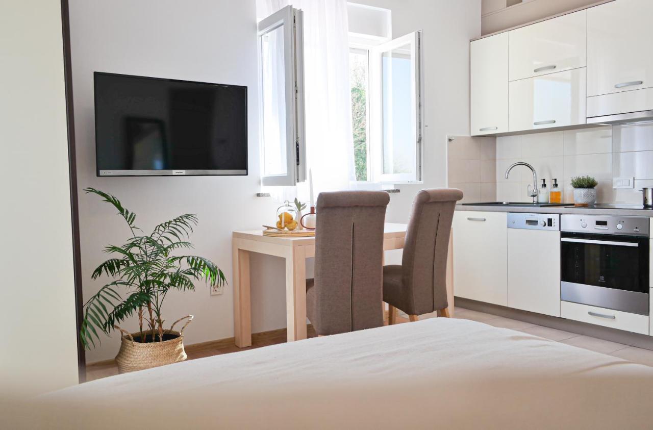 Karbonaca Apartments Фажана Экстерьер фото
